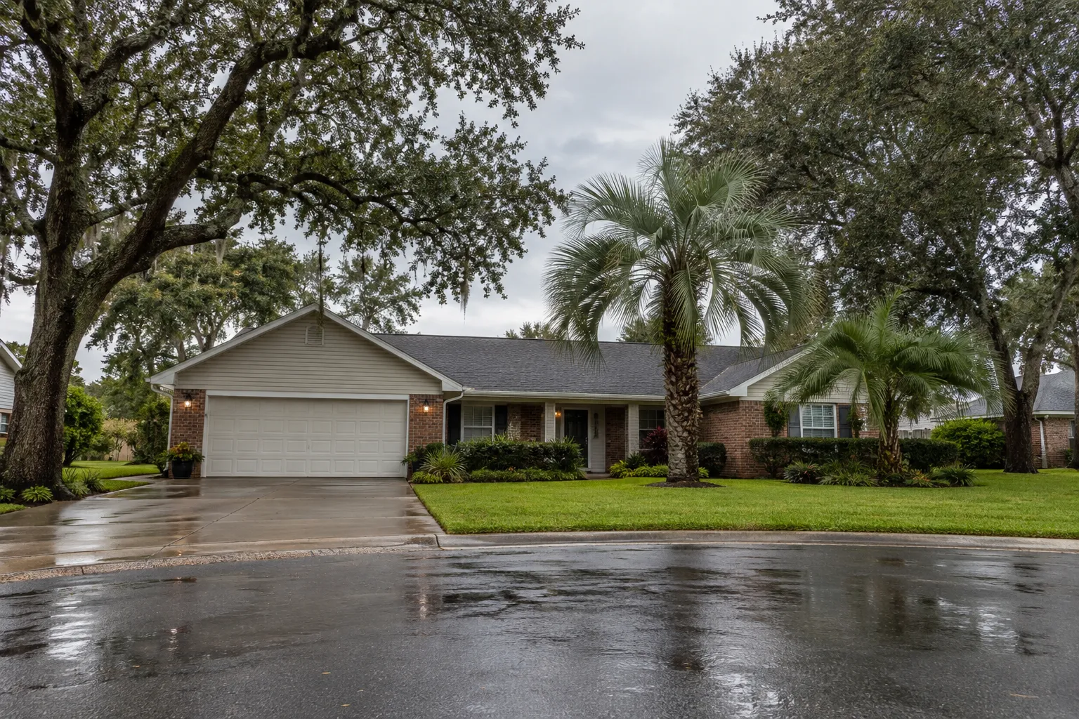 Homes in the Greater Austin area served by local water damage providers